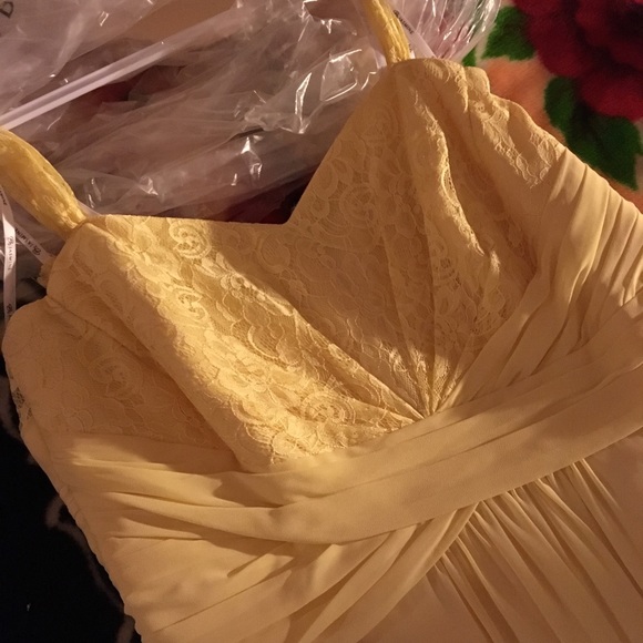 💛 $270 Dress 💛 - Picture 5 of 6